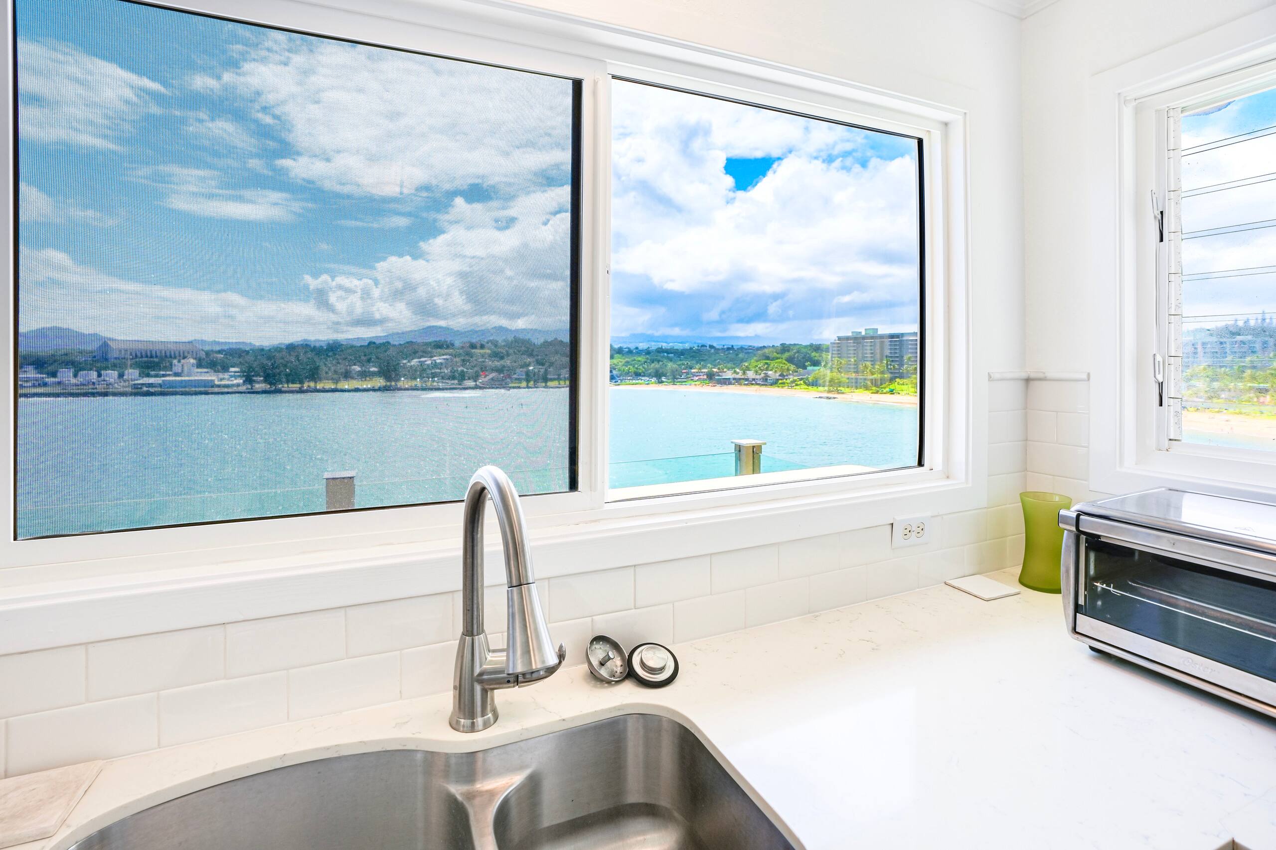 Private Cliffside Ohana Retreat at Kalapaki Beach - Photo 17