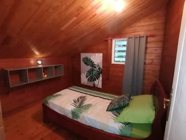 Dhoma e gjumit 4, e ajrosur, 1 person