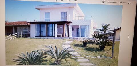Deliciosa Mar front house