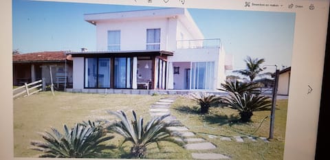 Deliciosa Mar front house
