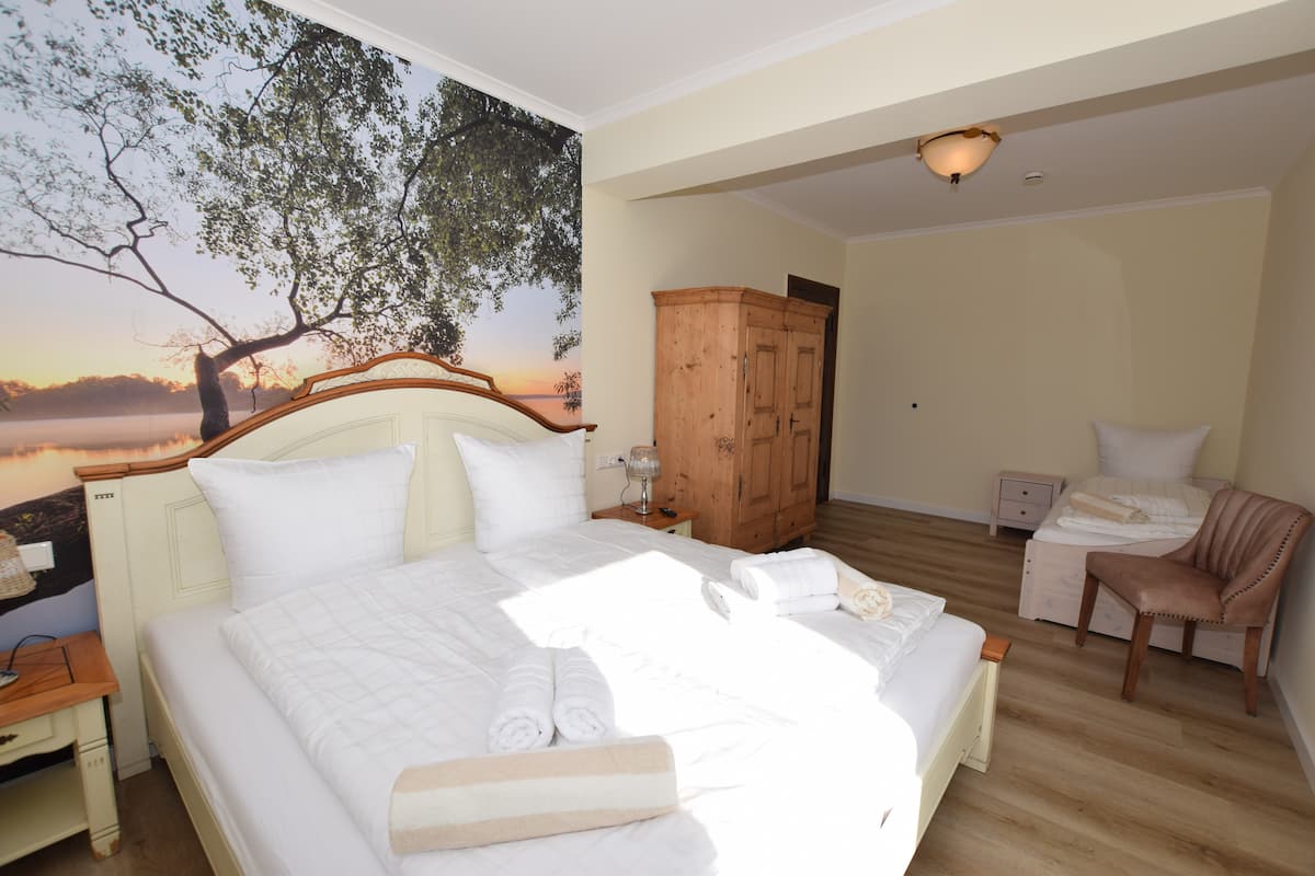 Schlafzimmer 2
