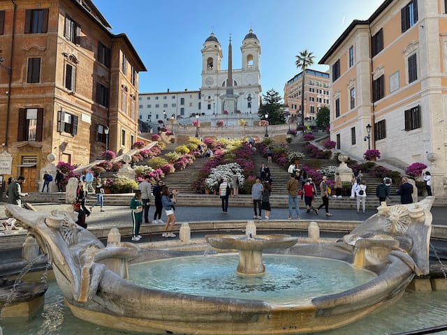 Crispi 2 enty gorgeous flat in Rome Spanish Steps