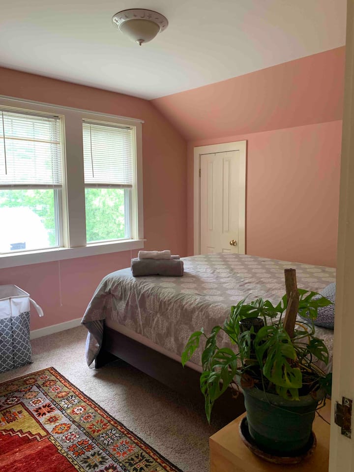 Chumba cha kulala cha ghorofani 1