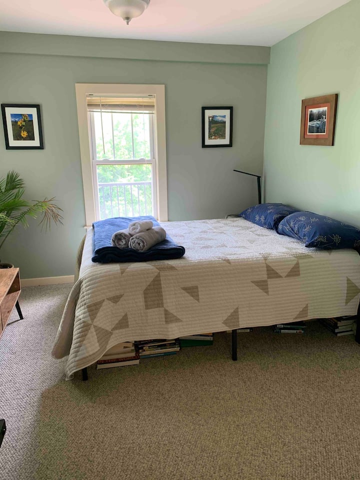 Chumba cha kulala cha ghorofa ya chini