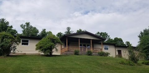 OhioWindy9|LgGarage|PetFriendly|FullKitchen