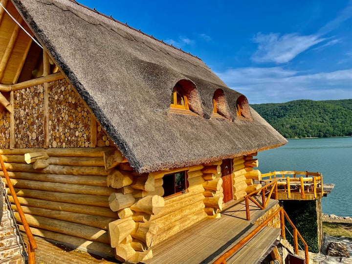 Hateg Vacation Rentals & Homes - Romania | Airbnb