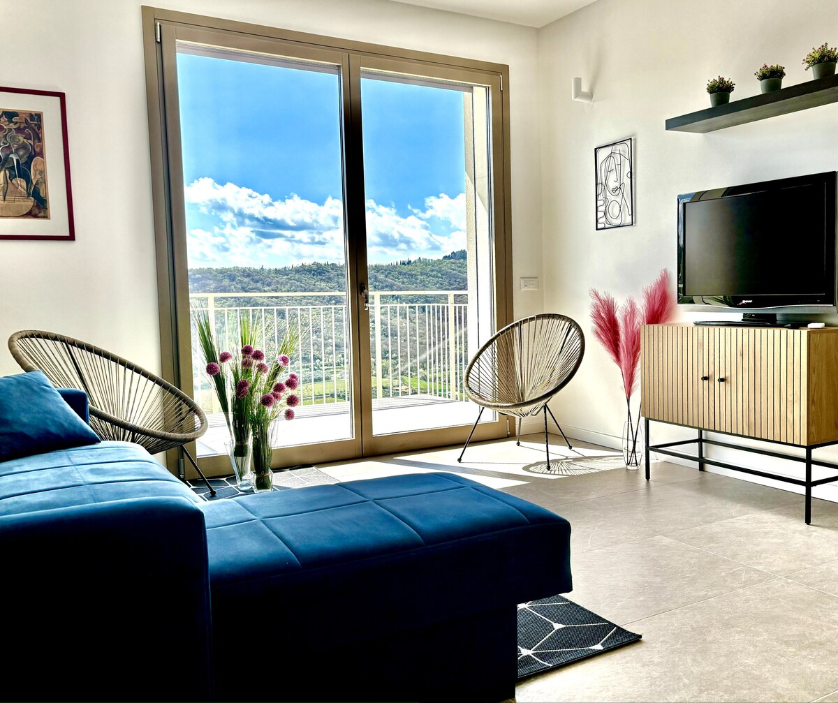 Top Airbnb: New home overlooking Lake Garda Bea Home à Costermano Sul Garda