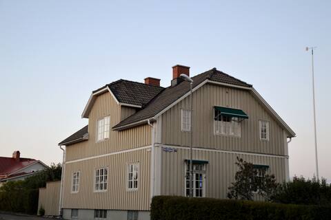 Large villa 1920s central location in Åmål