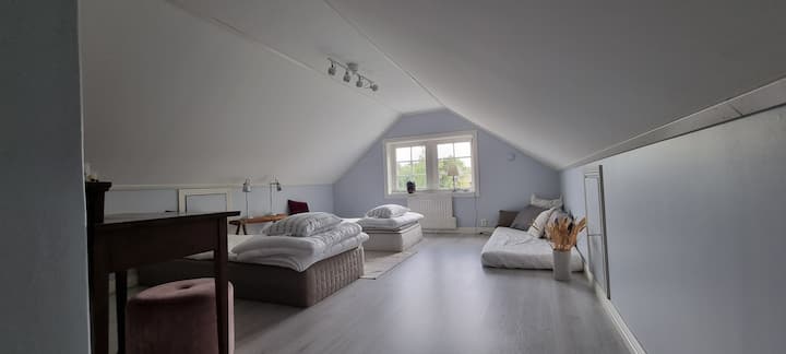 Bedroom 2 upstairs but room for 2 (maximum 3 persons)