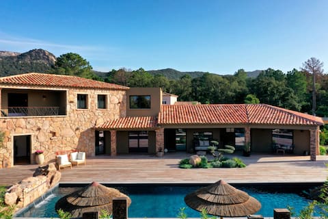 Luxurious contemporary villa Porto-Vecchio 14 people