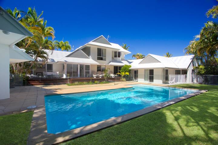 Family Living in the Heart of Noosa, Noosa Heads