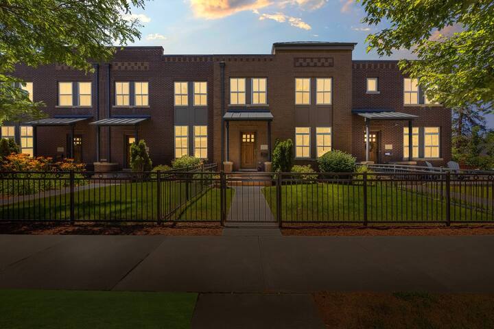 Luxury 5 bd / 4ba – sleeps 10 Near Platt Park / DU gallery image 3