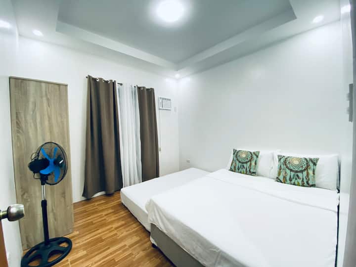 Room 4 Double Beds + pull out bed (double) 2F