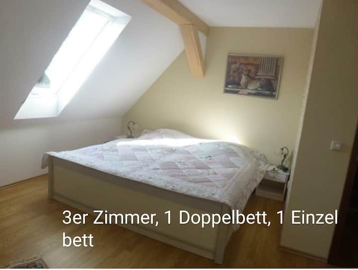 OG 3er Zimmer