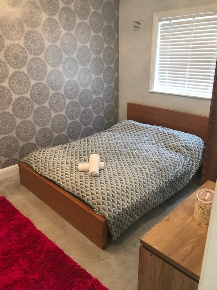 Lovely 2 Bedroom Holiday Flat In Devon By Sea! - Sidmouth