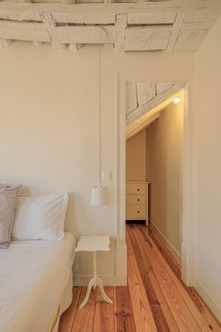 Antiga Casa Pessoa – Light of Lisboa Apartment gallery image 5