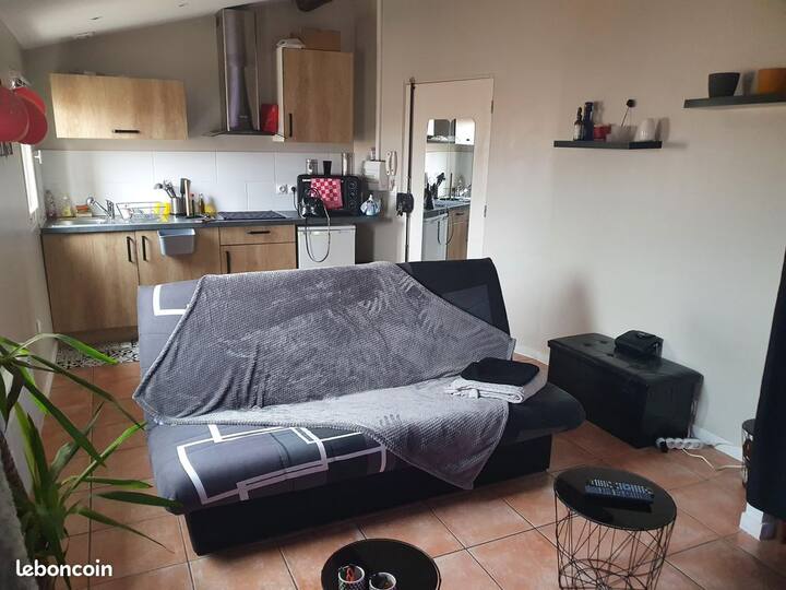 Beautiful 23m² studio in the heart of Nimes! Apartments for Rent in