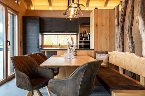 Alpine Lodge with Panoramic View, Sauna & Fireplace