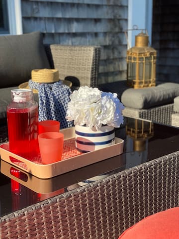 Historic Edwardian Carriage House Ample Parking gallery image 2