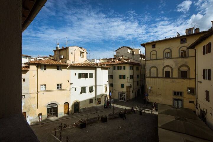 UFFIZI & SANTO SPIRITO Family/Groups Apartment gallery image 2