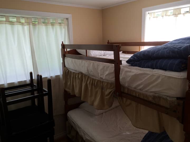 Chumba cha kulala 2 na vitanda