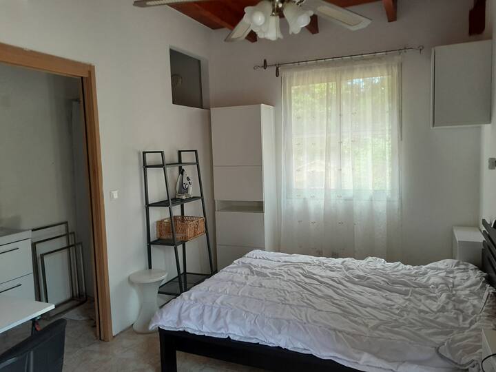 Dvojlôžko v štúdiu