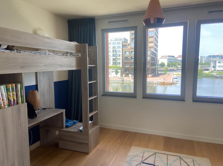 Camera da letto (2 ° piano), 1 persona ma opzionale per aggiungere 1 letto aggiuntivo