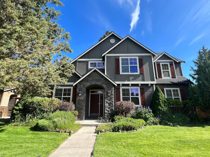 明るくボヘミアンな4ベッドルーム（ボーナスルーム付き） ＆秘密の隠れ家 借りられる一軒家 ベンド, オレゴン州, アメリカ合衆国