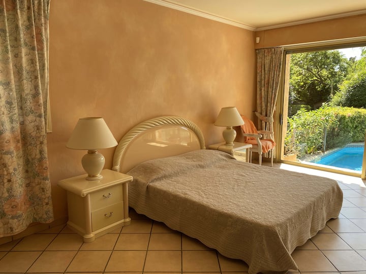 غرفة النوم 2