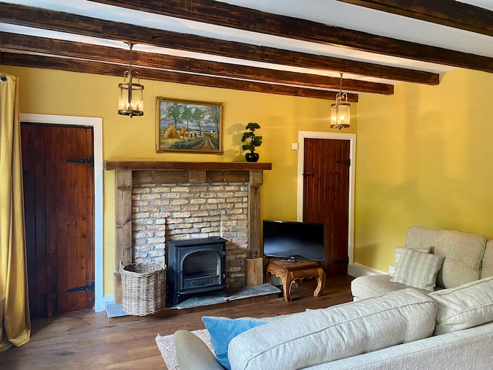 Secluded Coach House - 100m From The Promenade - Galway