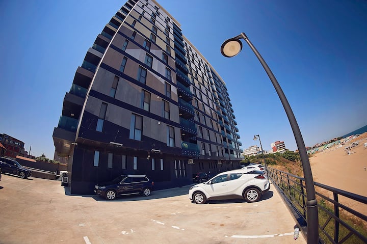 Alexis NEVERSEA Apartment Airbnb