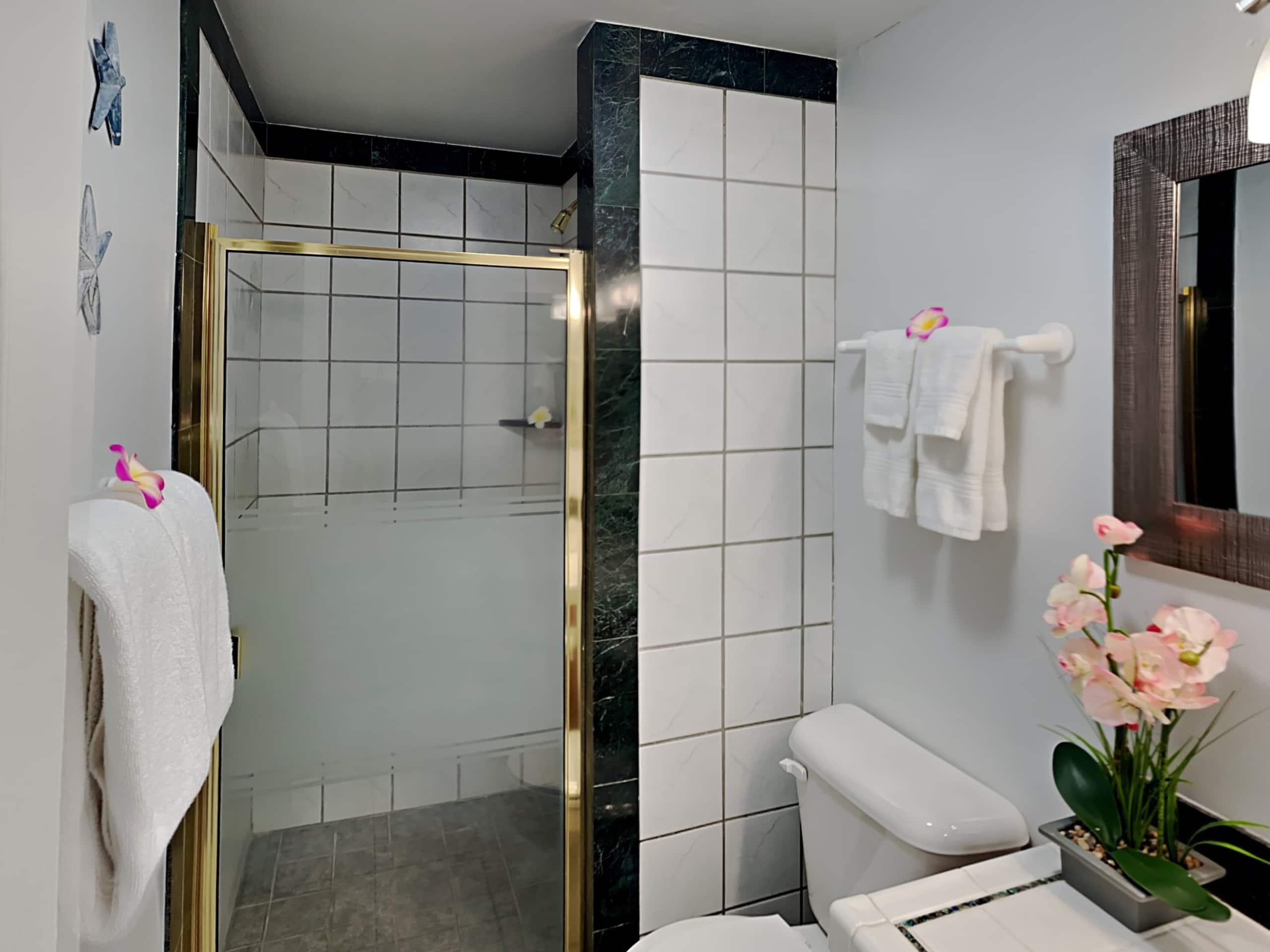 Condo in Kihei · ★4.92 · 2 bedrooms · 3 beds · 2 private baths - Image 18