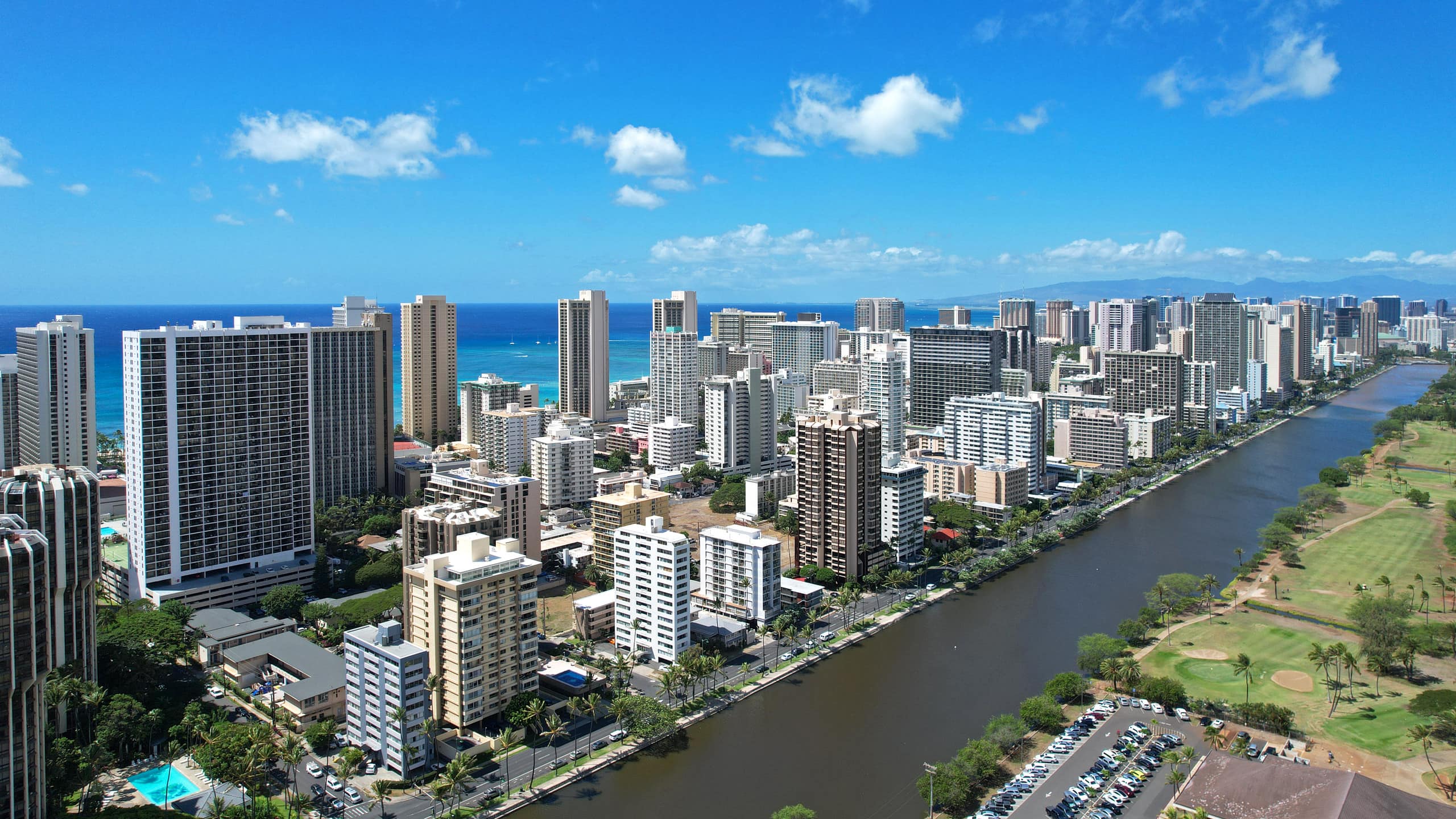 Condo in Honolulu · ★4.79 · 1 bedroom · 2 beds · 1 shared bath - Image 36