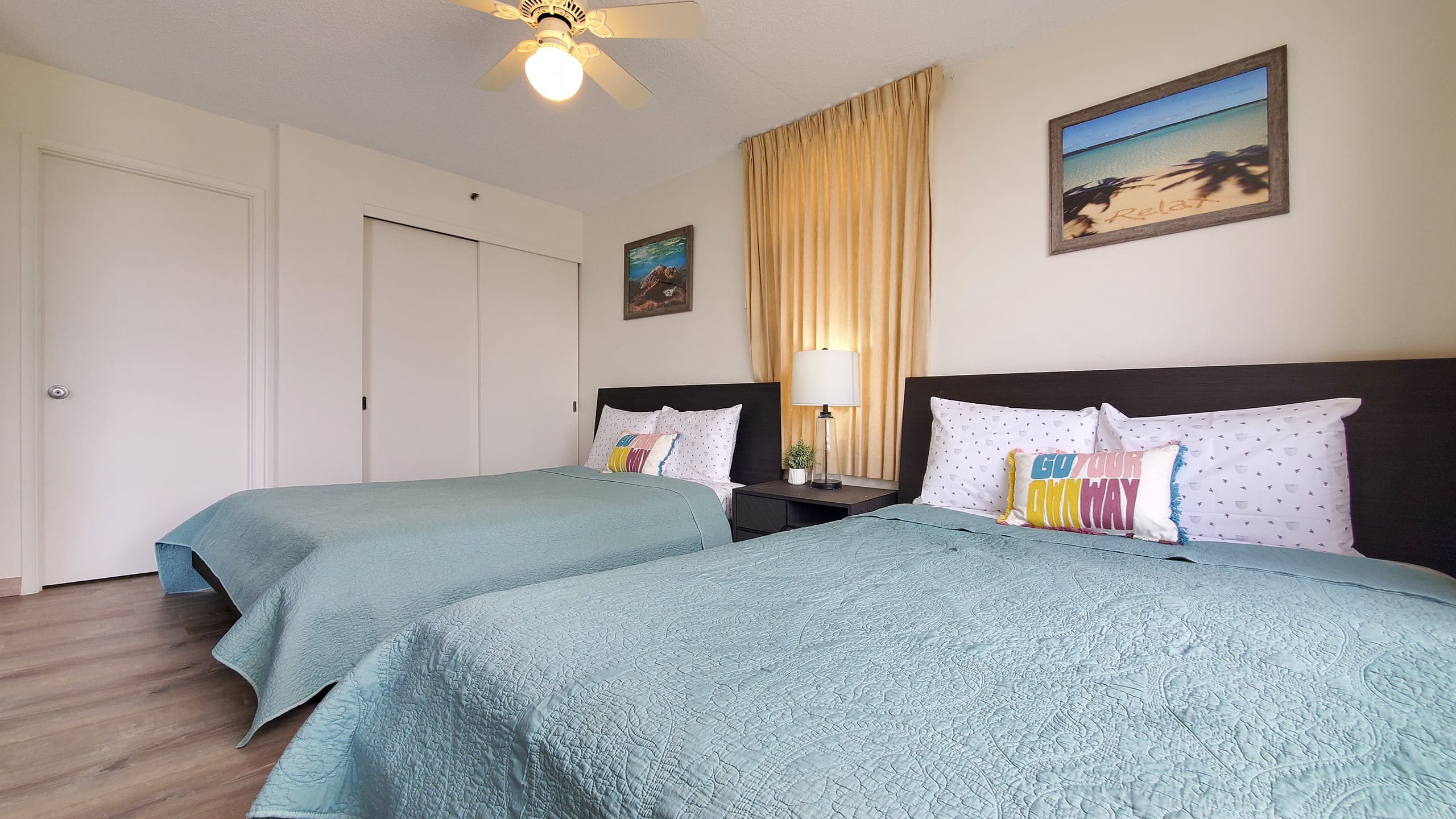 Condo in Honolulu · ★4.79 · 1 bedroom · 2 beds · 1 shared bath - Image 5