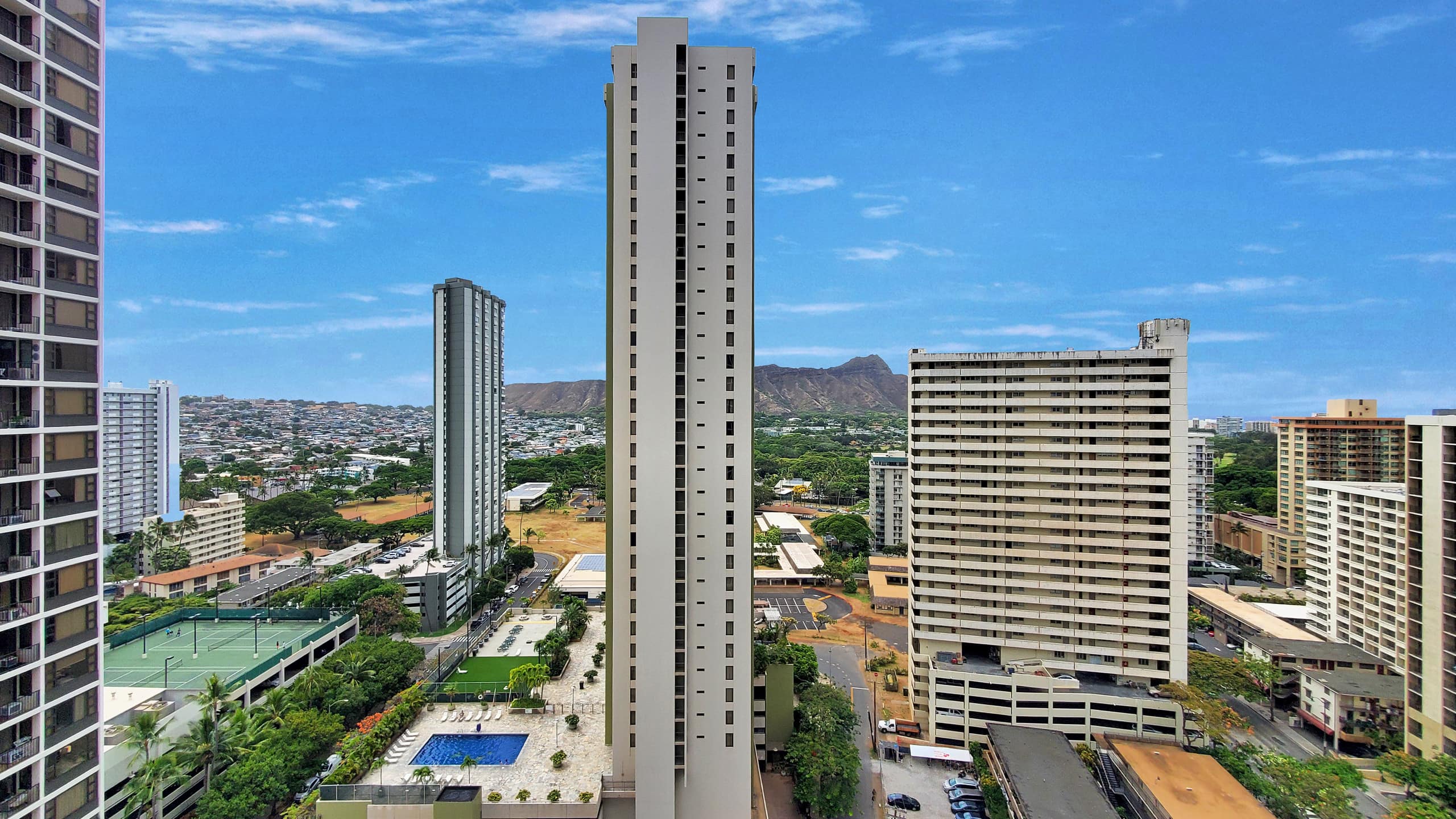 Condo in Honolulu · ★4.79 · 1 bedroom · 2 beds · 1 shared bath - Image 24