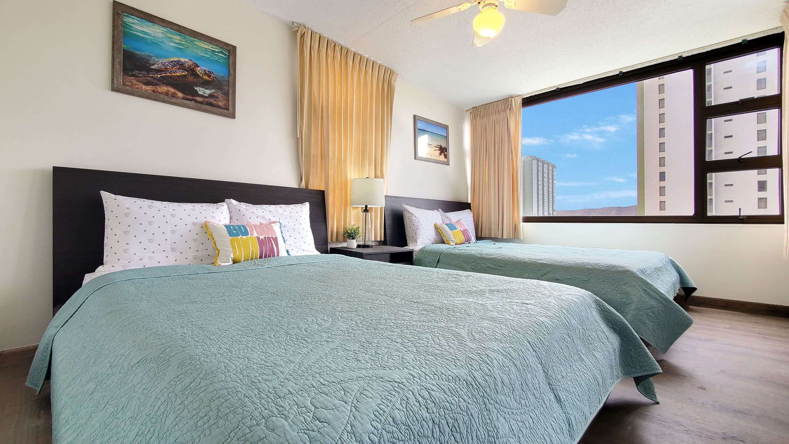 Condo in Honolulu · ★4.79 · 1 bedroom · 2 beds · 1 shared bath - Image 20