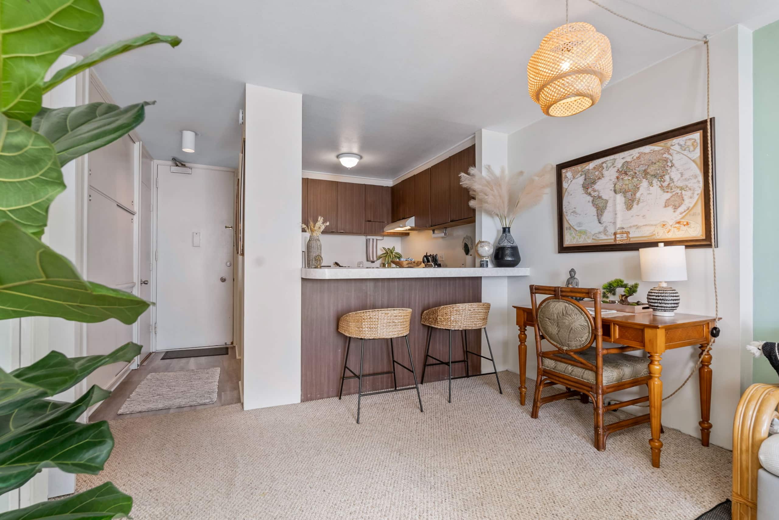 Condo in Honolulu · ★4.98 · 1 bedroom · 2 beds · 1 private bath - Image 20
