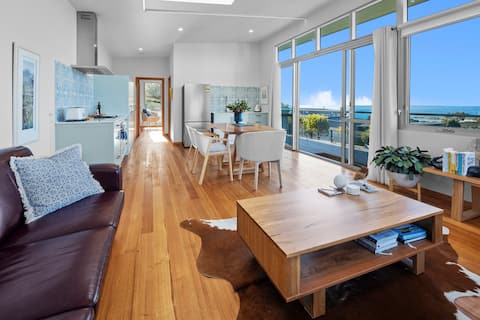 @sea 2escape designer built house with 360 views