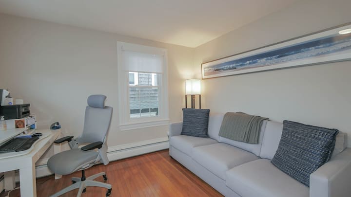 Chumba cha Wageni/ Ofisi / Peloton /Ukubwa wa Mfalme kujiondoa