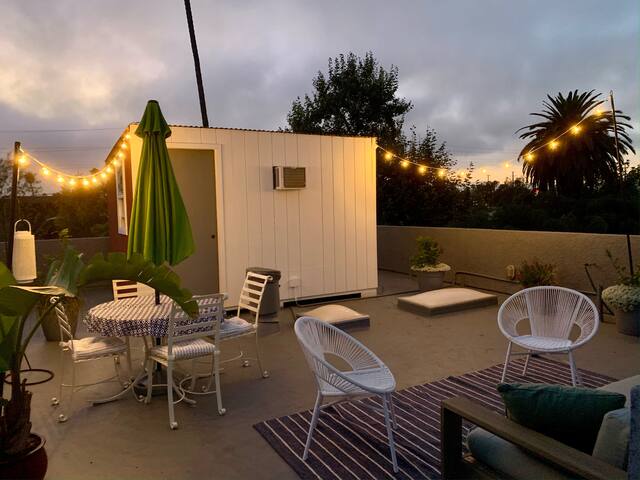 Zen Garden Venice 3BR Home W Rooftop Lounge Hottub gallery image 5