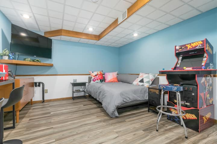 50" Roku smart tv provide streaming and endless entertainment in the basement living room