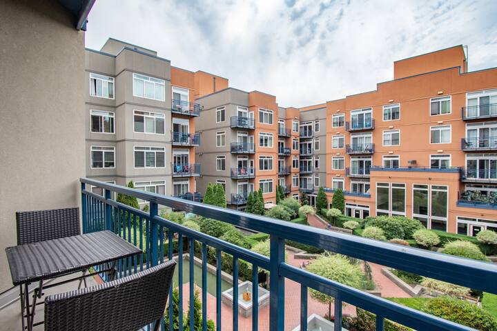 Beautiful Home in the Heart of Seattle! gallery image 5