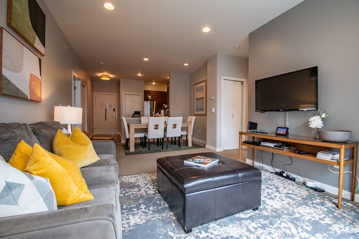 Beautiful Home in the Heart of Seattle! gallery image 4