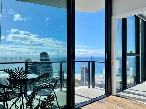 Broadbeach lux Casino oceanview 2 bedrm apt 47F