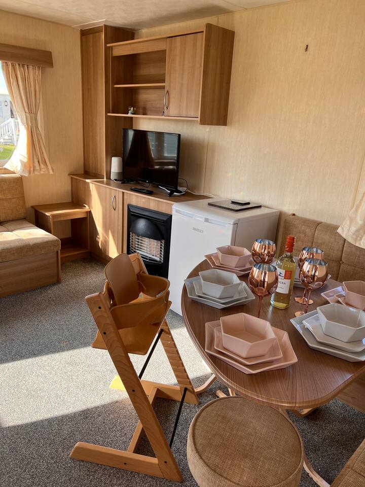 3 bedroom holiday home, direct access to the beach Vacation homes for