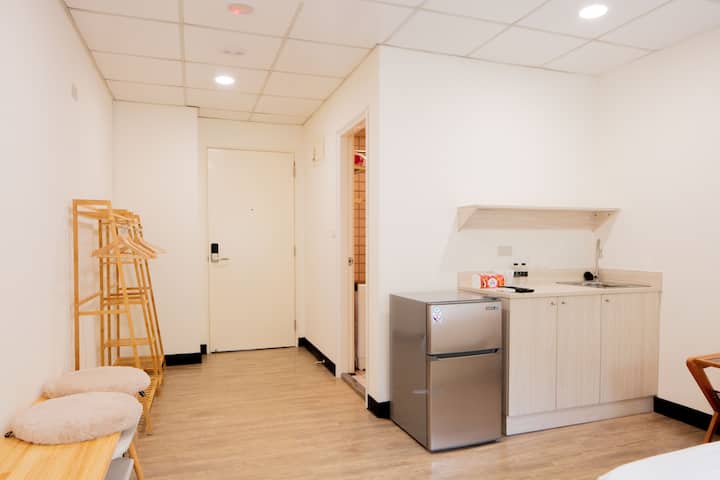 Breeze Center/24 Desk/personal Butler/central Tpi - Taipéi