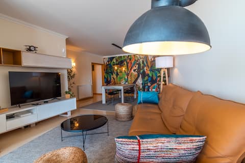 Top Airbnb: Exceptional view of the ocean and beach em Leiria