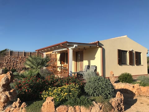 Popular Airbnb listing: Villa Impetrata IUN S9484 in Orosei