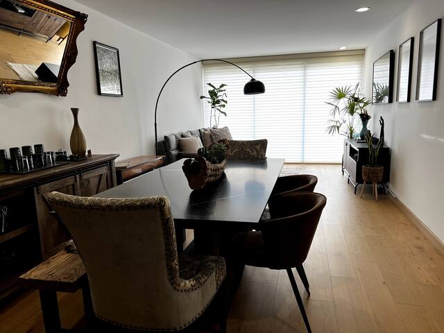 Condesa 2BR apartment with pool and gym pool table