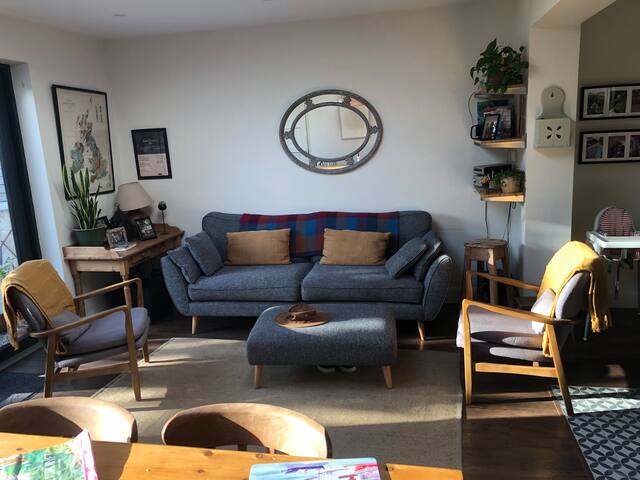 3 Bed House in beautiful coastal town of Dalkey gallery image 5